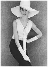 Jean Shrimpton Outfit And White Hat 1960s Photo John French White Fashion Photography Fashion Vintage Fashion