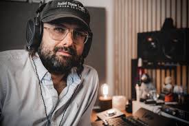 Audeze interviews mixing and mastering engineer Daniel Holsinger