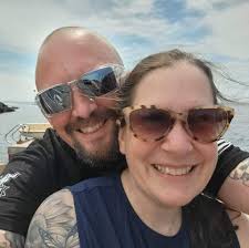 GOOD MORNING and a VERY HAPPY BIRTHDAY to the woman who started it all!  Many think I'm the main catalyst behind Daddy O's beginnings but that's not  the story. This woman, Amanda (