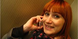 ŽIVIJO, MOJE IME JE MANCA IN SEM JEZIKOVNA TRENERKA