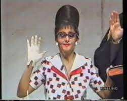 .anna marchesini si è spenta oggi 30 luglio 2016 all'età di 63 anni nella sua casa di orvieto, in quelli che il calcio ha avuto l'occasione di ospitarla nei panni di alcuni suoi personaggi irresistibili. Intervista Ad Anna Marchesini Un Blog Per Gente Curiosa