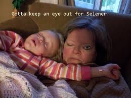 Justin bieber/you know i'm gonna hit 'em with the ether/buns out, wiener/but i gotta keep an eye out for selener. jason lipshutz noted the rhyme between wiener and her given name. Jacobo Mata Madres Gotta Keep An Eye Out For Selener This Christmas