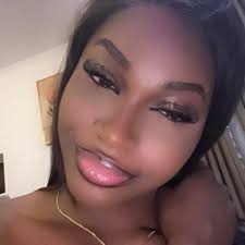 I've gotten thousands of messages from women all over the world, expressing  how attracted they are to me. To this dear lady, thank you for keeping me  humble, lol 🤣 #BeardsAreGross