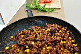 Cheap And Tasty Chilli Mince Recipe Minced Beef And Beans Recipe Healthy Beef Recipes Mince Beef Minced Beef Recipes