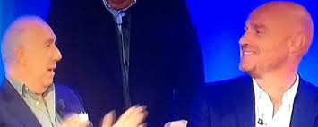 E il conduttore tv, nonché speaker radiofonico. Rudy Zerbi Sul Padre Davide Mengacci Mi Commuove Vedere Come Ci Somigliamo Tvzap