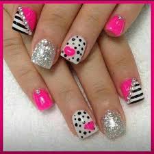 Si estas pensando en hacerte un diseño espectacular en tu hermosas uñas, pues mira que te conozco y es por eso que hoy te mostrare los diseños de mándalas que están de moda para que tu uñas se vean divinas. Unas Lindas 100 Moda Home Facebook