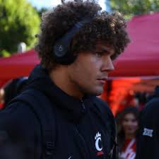 Connor Keyes (@ckeyes232)