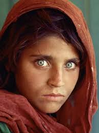 the "Afghan Girl"-STEVE MCCURRY June 1985 issue of National Geographic  magazine.