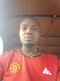 What would you do if you encountered a Timeshare salesperson chatting with  an elderly woman like this?  [https://tugbbs.com/forums/threads/i-knew-i-should-have-purchased-a-tug-tote.364845/](https://tugbbs.com/forums/threads/i-knew-i-should-have  ...