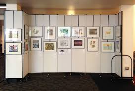 This is a relatively easy diy woodworking project that can be done by almost anyone and … Pin On Ideas For Artwork Displays And Art Exhibits