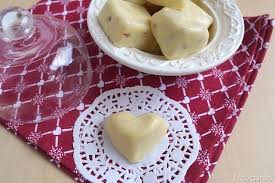 Il tartufo bianco regala sensazioni più immediate, violente, rifiuta ogni intermediazione, va accettato così com'è. Tartufo Bianco Al Caffe Ricetta Tartufo Bianco Al Caffe Di Misya