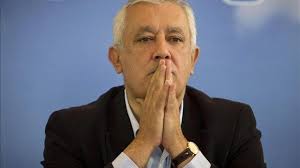 Javier Arenas anuncia acciones legales contra el abogado que le acusó de  comprar un duplex de lujo al contado