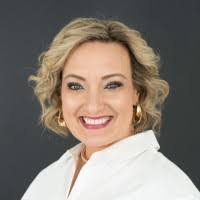 Hailee Schmidt's Instagram, Twitter & Facebook