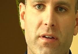 Former wrestling coach acquitted in sex charge with teen