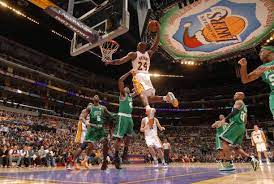 Kobe Bryant Lakers Pictures And Photos Getty Images Kobe Bryant Wallpaper Kobe Bryant Bryant Lakers