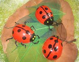 How To Make Painted Ladybug From Easter Egg Icreativeideas Com Ladybug Easter Egg Crafts Easter Eggs