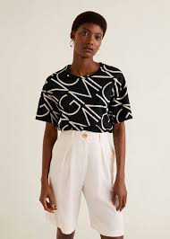 What to wear with a graphic t shirt? How To Wear Oversized T Shirts