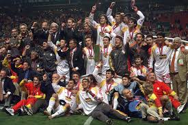 Uefa cup uefa europa league arsenal f.c. footb. Bulent Korkmaz 2000 Ruhu Bitti Roportajlik