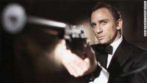 5 reasons sean connery is the greatest bond (& 5 it's daniel craig) Daniel Craig Reportedly Made More Than 100 Million Thanks To Streaming Cnn