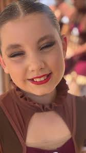 miss_paris_kinnas INCREDIBLE HANDOVER DANCE 🪩 🏆 2024  @adrenaline_dance_comp WINNER What an incredible year you have had 💪🏼