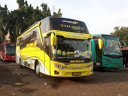 Persaingan di jalur surabaya ponorogo ini setahu saya adalah po jaya, po restu, po menggala. Foto Bus Sudiro Tungga Jaya Terbaru Shd Jetbus 3 Warna Kuning Dengan Julukan Thorin Jaya Gambar Warna