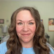 After days of searching high and low for the elusive fairy lamp, it turns  out it was closer than I ever imagined. Today, while sharing my week-long  hunt with my mother-in-law and