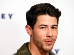 Chris Evans invites fans to be his date for premiere of his next film