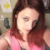 Anna Castleman's Instagram, Twitter & Facebook