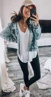 42 Cute Spring Outfits With Sneakers 2020 4 Outfits With Leggings Cute Casual Outfits Athleisure Outfits