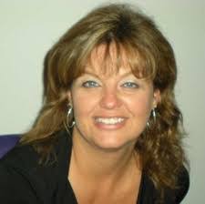 Karen Dowler's Instagram, Twitter & Facebook