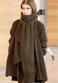 Christophe Lemaire Fall Winter 2014 15 Women S Presentation At La Maison De La Radio Paris Neutral Fashion Fashion Style