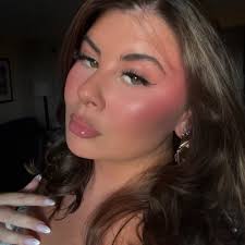 Alyssa Packer (@Alyssampacker)