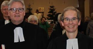 The optical systems range from simple refractors to newtonian reflecting telescopes and. In Der Klosterkirche Pfarrerin Jutta Wagner Im Gymnasium Haus Overbach Eingefuhrt