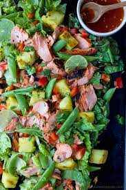 This smoked salmon avocado salad is light, looks impressive, and yet is one of the easiest lunches i ever made. Grilled Honey Sriracha Salmon Salad Easy Healthy Salad Recipe