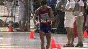 El marchista polaco robert korzeniowski obtuvo dos medallas de oro en las pruebas de marcha de 50 y 20 km, esta última tras haber llegado a la meta en segundo lugar después del marchista mexicano bernardo segura que fue descalificado polémicamente cuando había ganado la medalla de oro. Robert Korzeniowski Zloty Medal Ateny 2004 Chod Na 50 Km Youtube