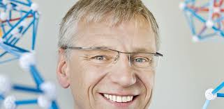 Innovative materials for high-performance lithium batteries