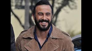 قصي خولي يروج لأغنيته الجديدة: Ù‚ØµÙŠ Ø®ÙˆÙ„ÙŠ ÙŠØ®ÙˆØ¶ ØªØ¬Ø±Ø¨Ø© Ø§Ù„ØºÙ†Ø§Ø¡ Ù…Ø¹ Ù‡Ø°Ø§ Ø§Ù„Ù…ØºÙ†ÙŠ Ù…Ø¬Ù„Ø© Ø³ÙŠØ¯ØªÙŠ