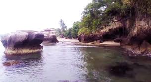 Dan inilah beberapa tempat wisata alam di bali yang wajib dikunjungi. Pantai Karang Bolong Anyer Htm Rute Foto Ulasan Pengunjung