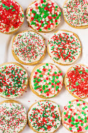 By the late 1940s, they had discontinued baking donuts and just concentrated on cookies. Soft Frosted Sugar Cookies With Sprinkles Averie Cooks