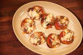 Pin By Iℒihk On Rucho Salami Pizza Pizza Party Food Food