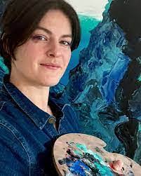 Lacey Painter's Instagram, Twitter & Facebook