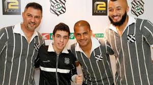 Em referência ao clássico design preto e branco, o manto titular do figueirense para 2017 apresenta o lema a tradição voltou. Figueirense Resgata Historia E Lanca Camisa Retro
