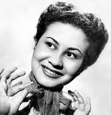 Conheça 50 incríveis cantoras brasileiras na história da música