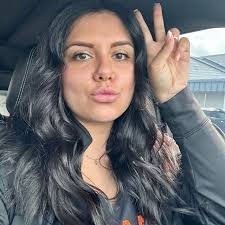 Paula Bagley's Instagram, Twitter & Facebook