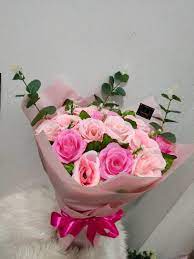 Tidak ada orang yang tidak ingin terasa istimewa pada hari ulang tahun mereka. Bunga Valaentine Buket Bunga Buat Pacar Atau Orang Tersayang Shopee Indonesia