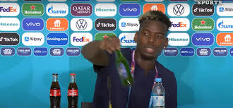 Cristiano ronaldo's gesture for people to drink water instead of coke at a euro 2020 press conference may have cost the soda company $4 billion in market value. Zasafigqezw2lm