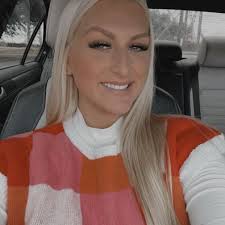 Who is recommended for lash lift and fake lashes?