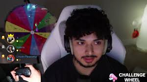 Danielle Hidalgo (@danielle2798) vysiela LIVE