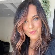 Lea Graves's Instagram, Twitter & Facebook