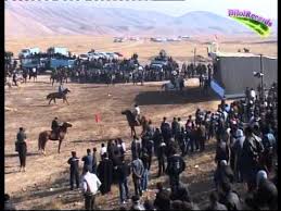 Смотрите видео таджикистан бузкаши онлайн. Buzkashi Dar Shahri Konibodom Youtube